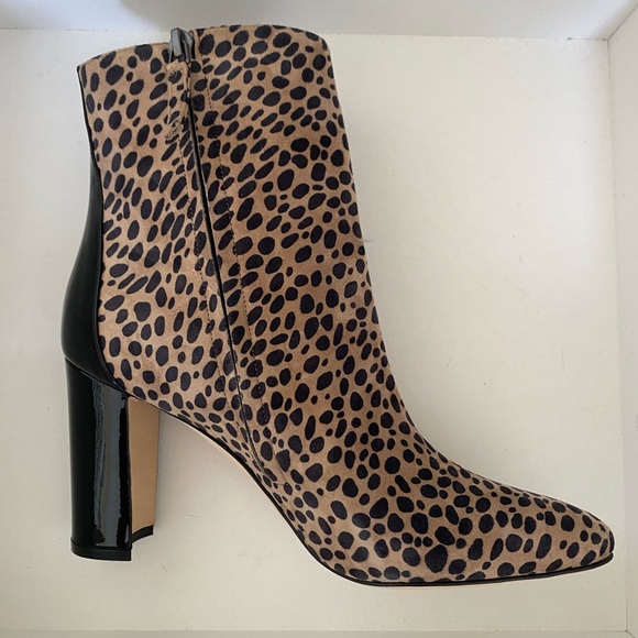 New Authentic Manolo Blahnik boots for sale. - Picture 3 of 4